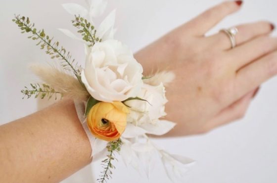 wrist-flowers